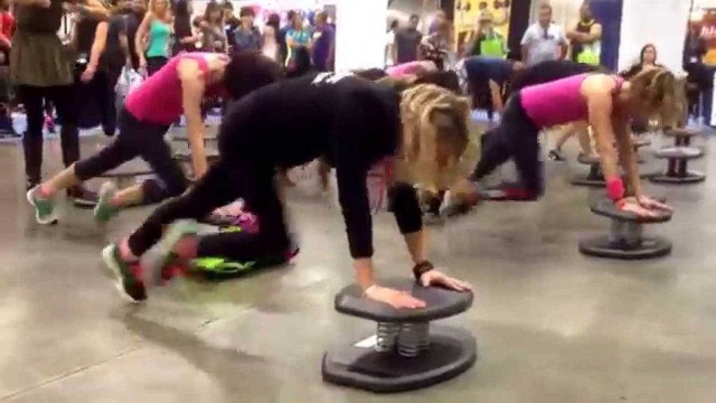 StrongBoard Balance Board® Impresses Fitness Enthusiasts at Trade Show Debut
