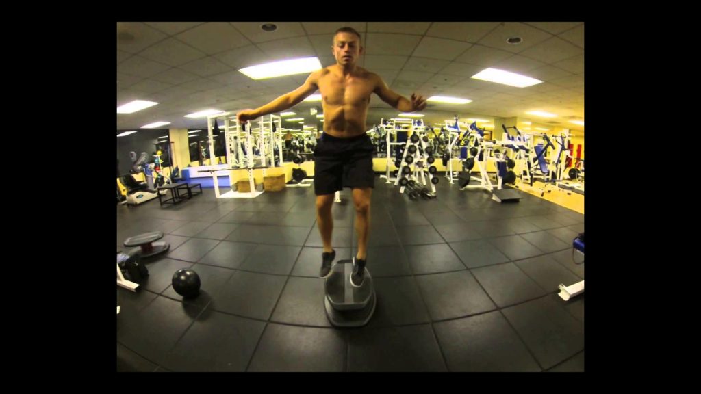 StrongBoard Balance Board Side to Side Squat Jumps