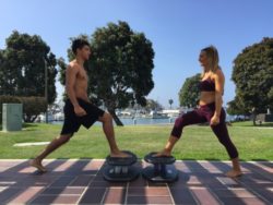 StrongBoard Balance Board Alternating Lunge with Clap 1